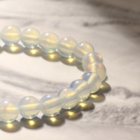 Браслет шар №8 с подвеской сердце &laquo;Лунный камень&raquo;, 18 размер