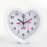 Часы настольные будильник &laquo;Амес&raquo;, циферблат d-9 см, 11&times;11 см