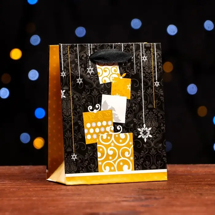 Пакет ламинированный &laquo;Зимние подарки&raquo; 11.5&times;14.5&times;6 см