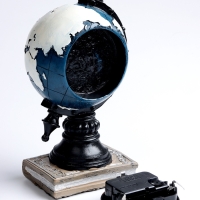 Часы настольные интерьерные, &laquo;Глобус&raquo;,  на батарейках, 11&times;7.8&times;13 см, d-8 см