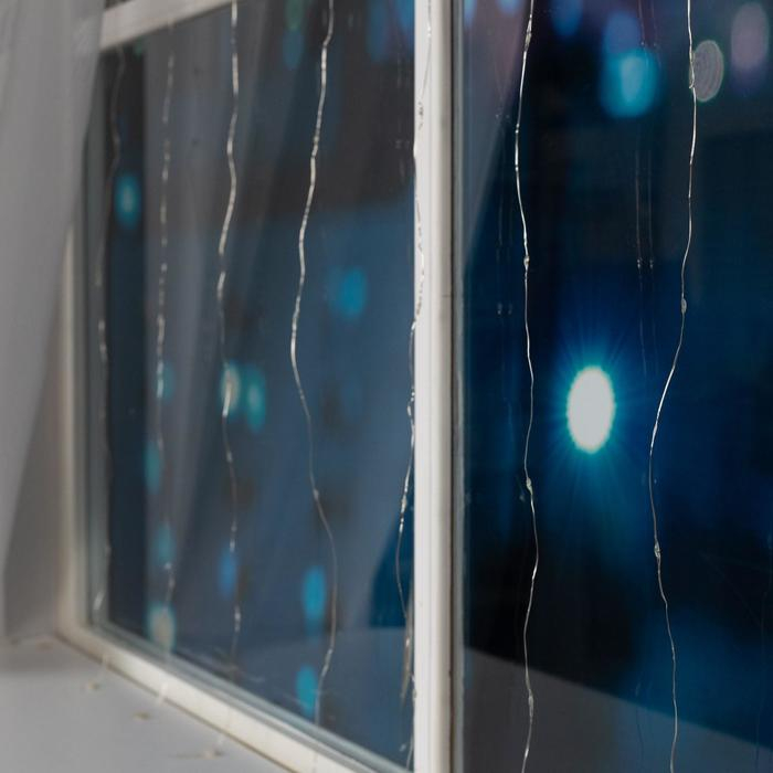 Гирлянда &laquo;Занавес&raquo; 1 &times; 1 м роса, IP20, серебристая нить, 100 LED, свечение белое, 12 В