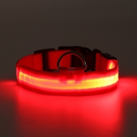 Ошейник с подсветкой размер М, ОШ 40-48 х 2,5 см, 3 режима свечения красный Ошейник с подсветкой размер М, ОШ 40-48 х 2,5 см, 3 режима свечения красный