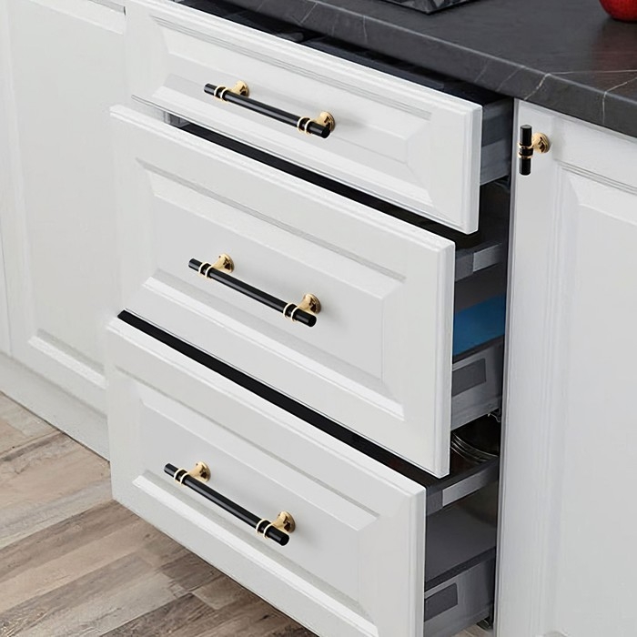 Ручка-рейлинг CAPPIO RSC003, м/о 128 мм, d=12 мм, цвет черный с золотом