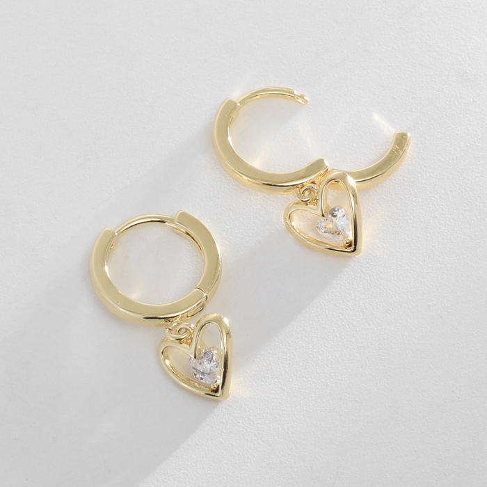 Серьги со стразами XUPING сердце в контуре, цвет белый в золоте