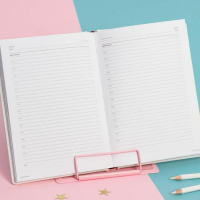 Подставка для книг «Время волшебства» Подставка для книг «Время волшебства»