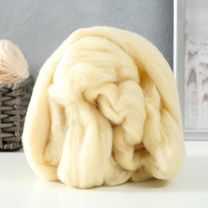 Шерсть для валяния 100% полутонкая шерсть 50 гр (001 суровый) Шерсть для валяния 100% полутонкая шерсть 50 гр (001 суровый)