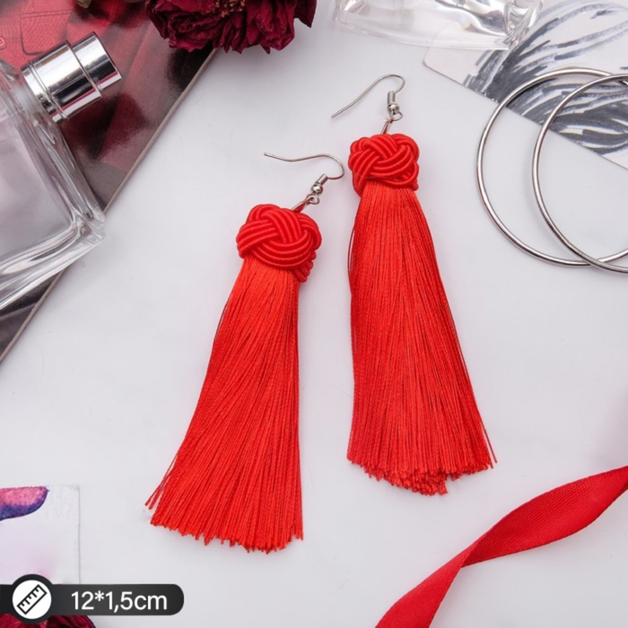 Серьги «Кисти» романс, цвет красный в серебре, длина кисти 9 см Серьги «Кисти» романс, цвет красный в серебре, длина кисти 9 см