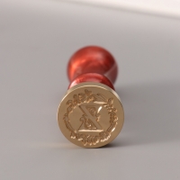 Печать для сургуча с пластиковой ручкой "Венок с буквой Z" 2,5х2,5х6,3 см Печать для сургуча с пластиковой ручкой "Венок с буквой Z" 2,5х2,5х6,3 см