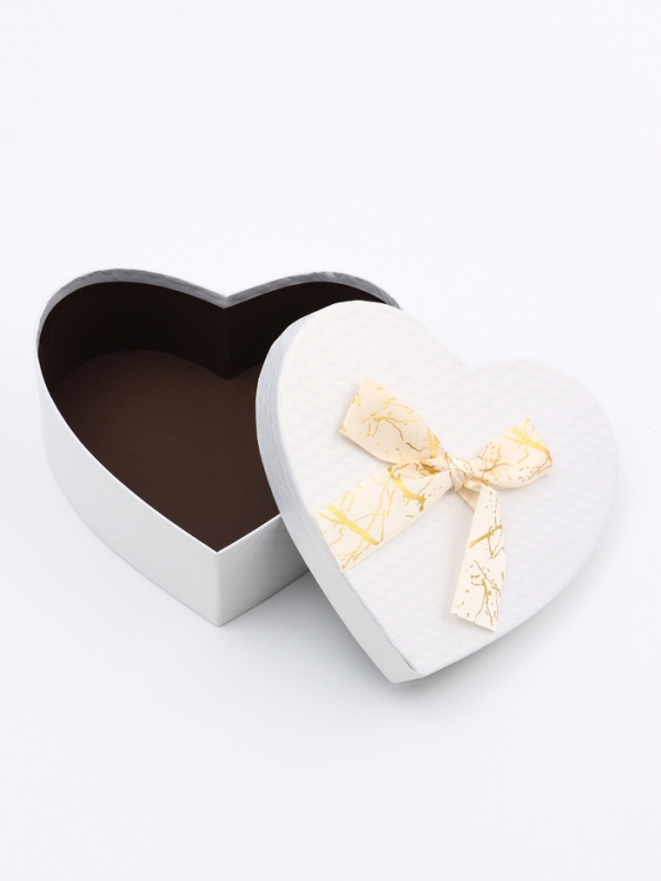 Набор коробок 3 в 1 сердца 22 х 20 х 9;  18.5 х 17 х 7.5; 1 6 х 14 х 6 см