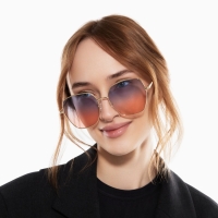 Очки солнцезащитные  uv 400, дужка 14 см, ширина 13.1 см, линза 5.6 х 5.7 см