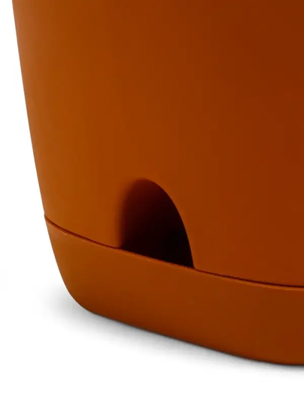 Кашпо с прикорневым поливом 2 л  D-14,5см, H-15см карамель "Гранд"