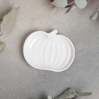 Блюдо фарфоровое Magistro &laquo;Тыковка&raquo;, d=11,2 см, цвет белый