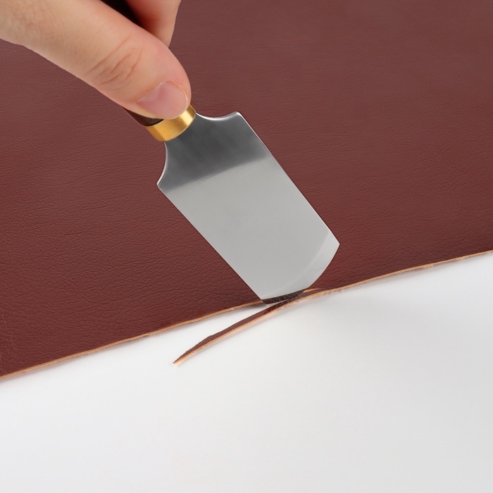 Шорный нож для работы с кожей Premium, закруглённый, 18 &times; 3,5 см