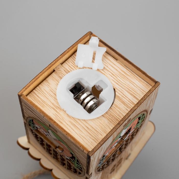 Ёлочная игрушка &laquo;Домик с лисой&raquo;, от батареек, свечение тёплое белое