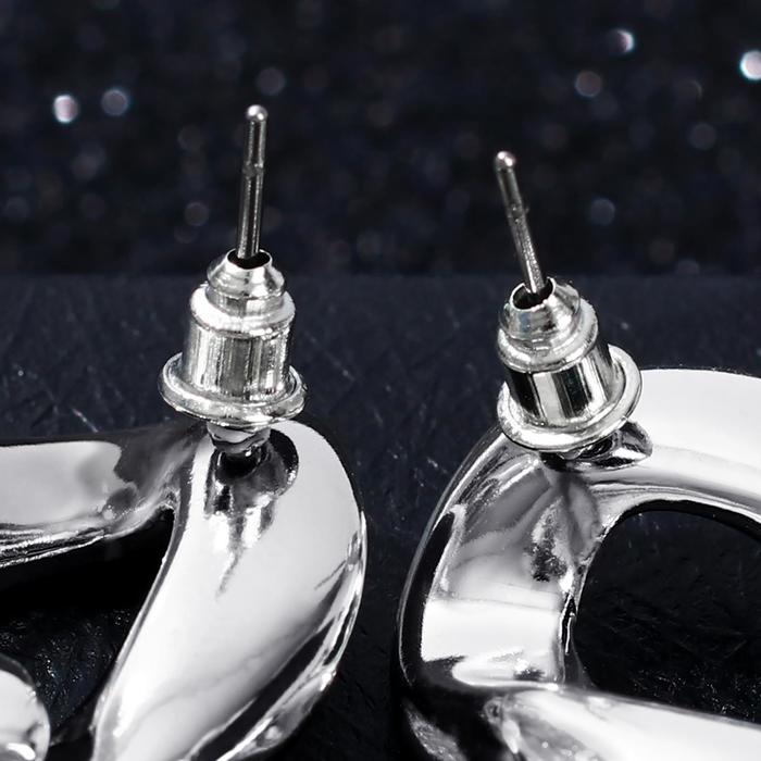 Серьги металл &laquo;Цепь&raquo; диагональные звенья, цвет серебро