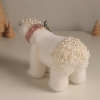 Декор "Белый медведь с новогодней веточкой" 12х20,5х9 см Декор "Белый медведь с новогодней веточкой" 12х20,5х9 см