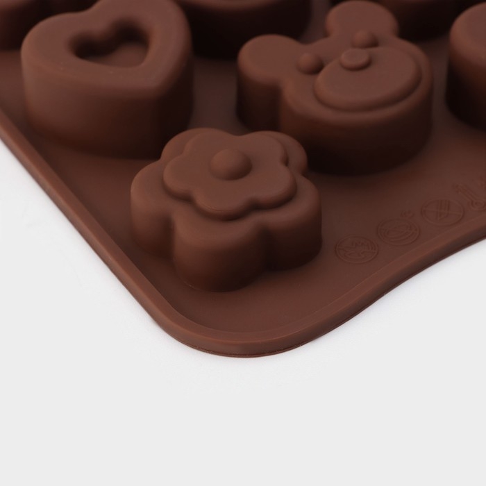 Форма для конфет и шоколада Доляна &laquo;Мишка, цветок, сердце&raquo;, силикон, 19,7&times;10,5&times;1,5 см, 14 ячеек, цвет коричневый