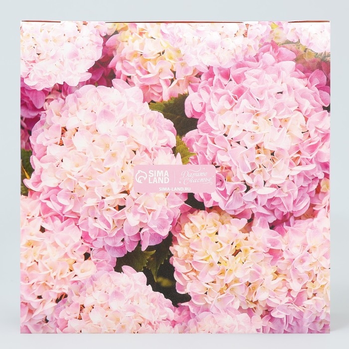 Коробка для капкейка, кондитерская упаковка, 4 ячейки, &laquo;Гортензии&raquo;, золото, 16 х 16 х 11.5 см