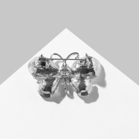 Брошь &laquo;Бабочка&raquo; анфас, цвет белый в серебре