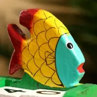 Календарь настольный "Рыбка" дерево 7х4х9 см, цв. зелёный