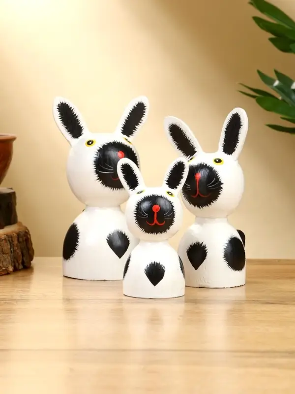 Набор сувенирный "Зайки" дерево H 14, 12, 9 см, цв. бело-чёрный