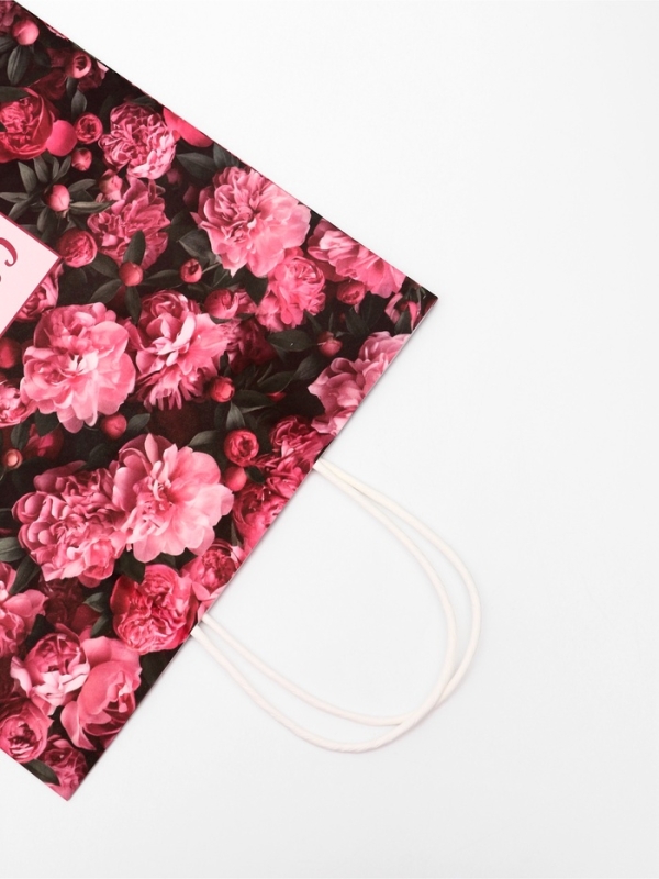 Пакет подарочный крафт "С 8 Марта" 25 х 12 х 32 См