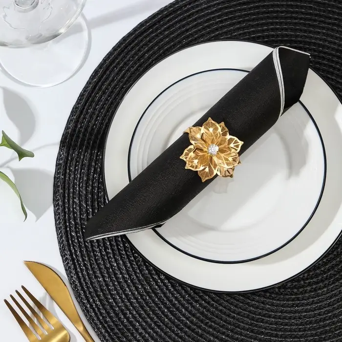 Кольцо для салфетки &laquo;Елизавета&raquo;, 4,5&times;4,5&times;4,5 см, цвет золотой