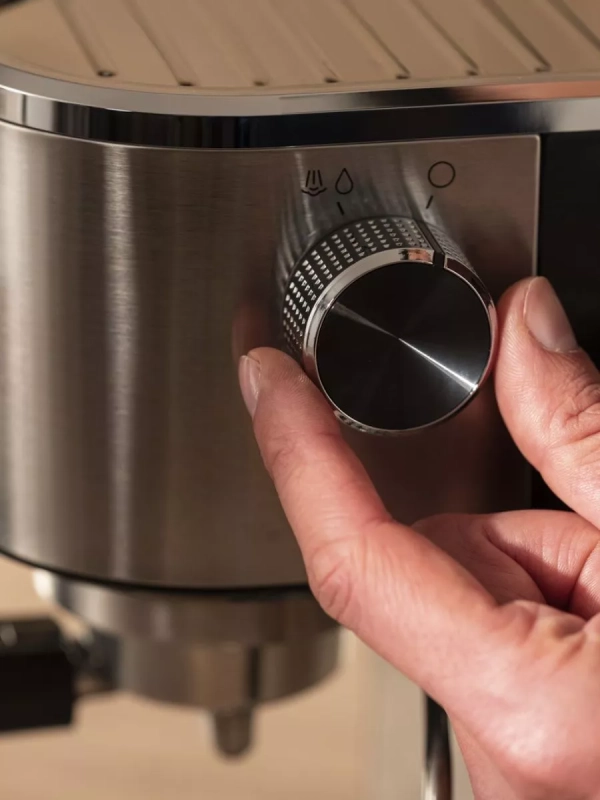 Кофеварка рожковая Virtuoso+ XP444C10 с ручным капучинатором