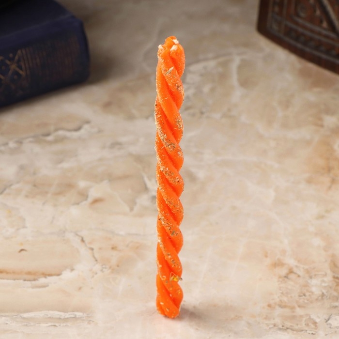 Свеча-скрутка Свеча-скрутка "Женская сила", календула, ромашка и масло иланг-иланга, 16х1,2 см, оранжевый