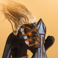 Сувенир "Абориген с контрабасом" дерево, 12х11х18 см