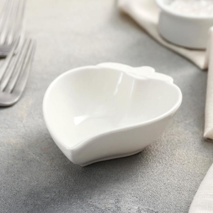 Соусник &laquo;Клубника&raquo;, 10,5&times;7,7&times;3 см