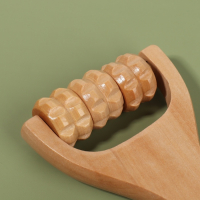 Подарочный набор «Натуральность», 2 предмета: массажёр, массажная расчёска, цвет «светлое дерево» Подарочный набор «Натуральность», 2 предмета: массажёр, массажная расчёска, цвет «светлое дерево»