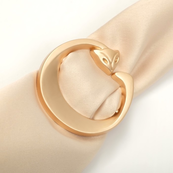 Пряжка для платка &laquo;Лисичка&raquo; с хвостиком, цвет матовое золото