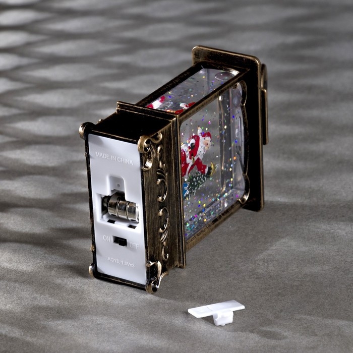 Светодиодная фигура &laquo;Фонарь с ёлкой и Дедом Морозом&raquo; 7.6 &times; 13.5 &times; 3.2 см, пластик, блёстки, батарейки AG13х3 (в комплекте), свечение тёплое белое