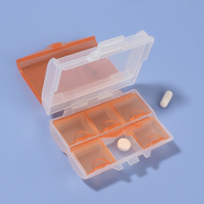 Таблетница &laquo;Комбо&raquo;, 9 &times; 7 &times; 3,5 см, 7 секций, цвет МИКС