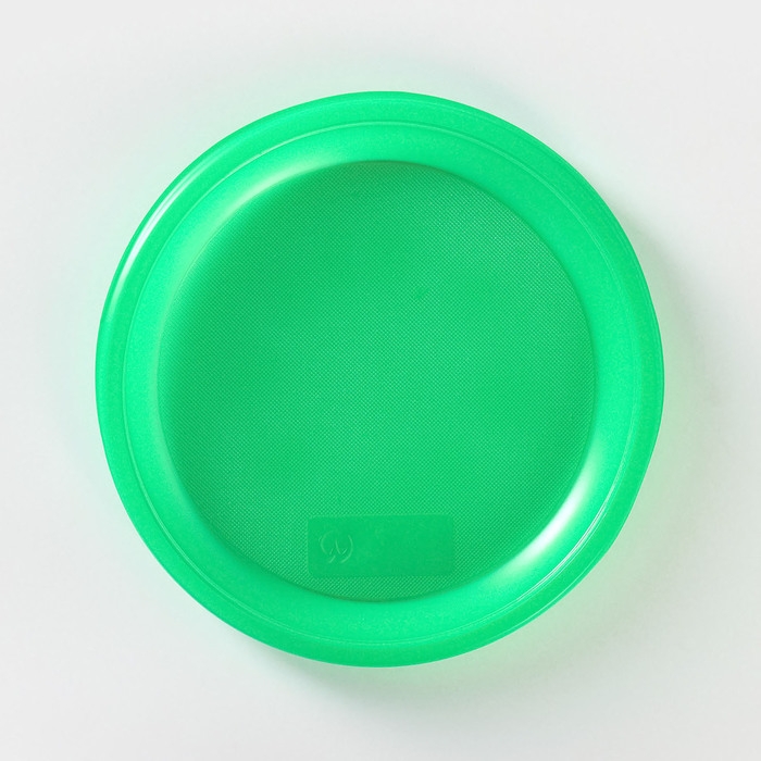 Тарелки пластиковые одноразовые, d= 21 см, цвет зелёный, 12 шт/уп Тарелки пластиковые одноразовые, d= 21 см, цвет зелёный, 12 шт/уп
