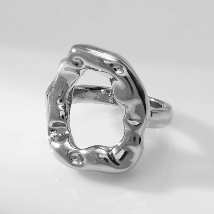 Кольцо металл &laquo;Тренд&raquo; мятый овал, цвет серебро, размер 16