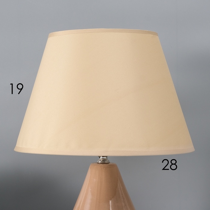 Настольная лампа с абажуром RISALUX &laquo;Джисела&raquo;, Е14, 40 Вт, 28&times;28&times;39 см