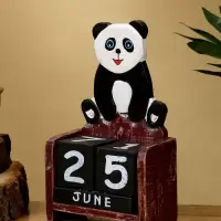 Календарь настольный "Панда" дерево 11х5х14 см