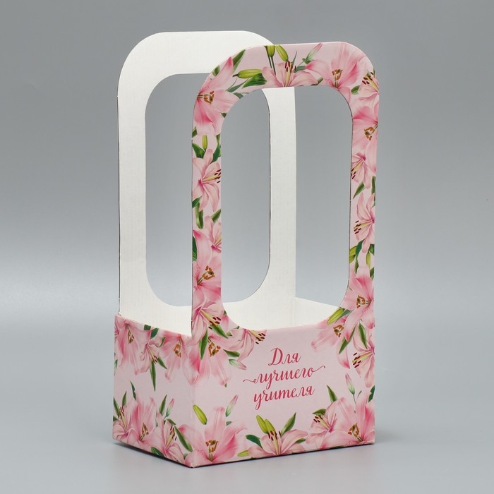 Коробка-переноска для цветов «Лучшему учителю», 17 × 12 × 32 см Коробка-переноска для цветов «Лучшему учителю», 17 × 12 × 32 см