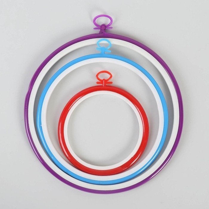 Пяльцы для вышивания с подвесом, d = 11/17/21 см, 3 шт, цвет разноцветный Пяльцы для вышивания с подвесом, d = 11/17/21 см, 3 шт, цвет разноцветный