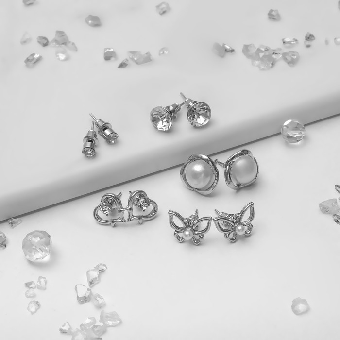 Пусеты 5 пар &laquo;Ассорти&raquo; настроение, цвет белый в серебре