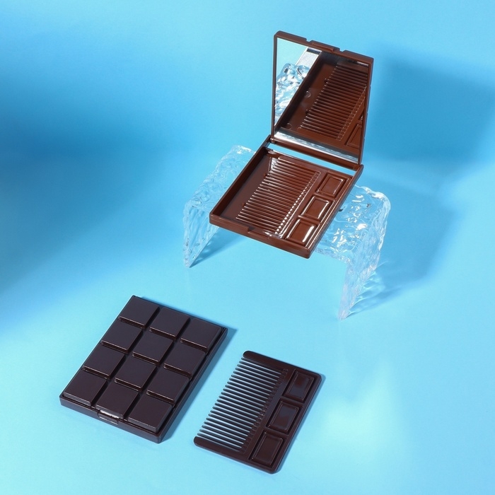 Зеркало складное &laquo;Шоколадное чудо&raquo;, с расчёской, 8,5 &times; 6 см, цвет МИКС