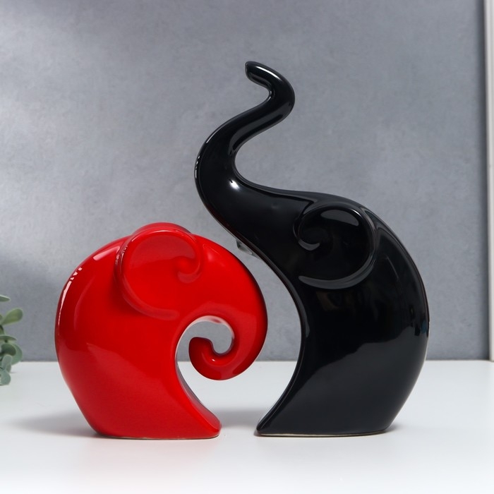 Сувенир керамика "Слоны красный и чёрный" набор 2 шт 12х12 22х13 см