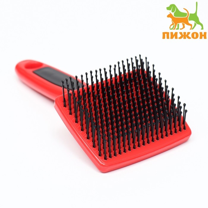 Пуходерка пластиковая мягкая с закругленными зубьями, малая, 6 х 13,5 см, чёрно-красная Пуходерка пластиковая мягкая с закругленными зубьями, малая, 6 х 13,5 см, чёрно-красная