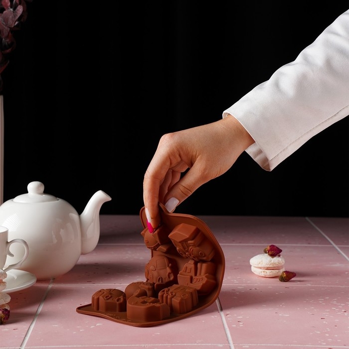 Форма для мармелада Доляна &laquo;Машинки&raquo;, силикон, 21&times;11 см, 8 ячеек (4,3&times;3,5 см), цвет коричневый