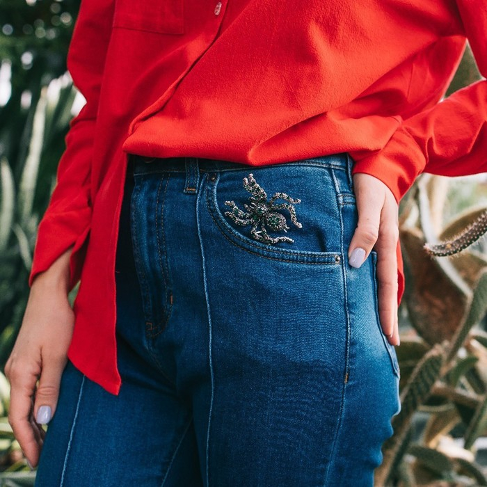 Брошь &laquo;Паук&raquo; цветочки, цвет серо-зелёный в чернёном серебре