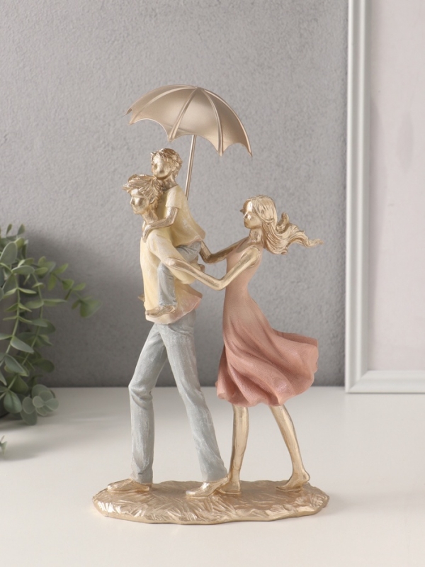 Сувенир полистоун "Папа, мама, я - прогулка под зонтом" жёлто-розовый 17,5х8,5х27/31 см