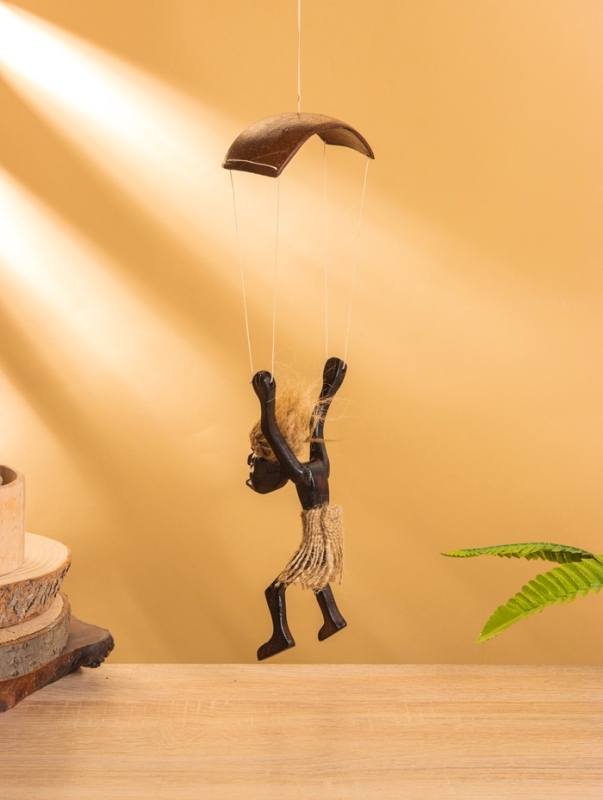 Сувенир "Абориген парашютист" дерево, кокос, 8х6х33 см