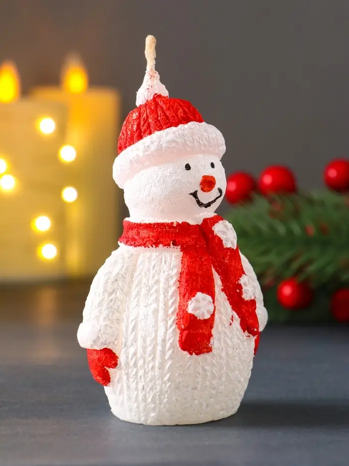 Свеча "Снеговик", красный